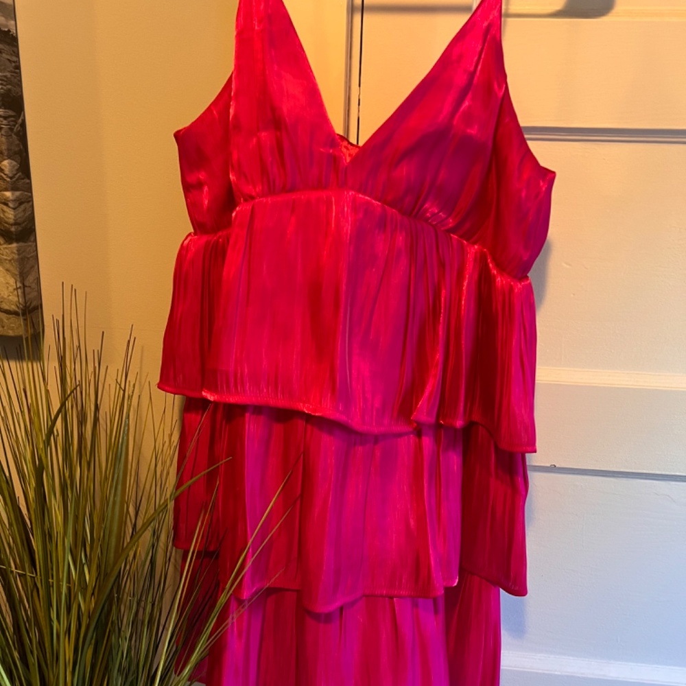 TCEC Magenta Tier Ruffle Satin Mini Dress - Picture 3 of 5